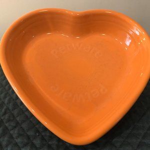 Heart-shaped ceramic pet bowl by US maker Fiesta